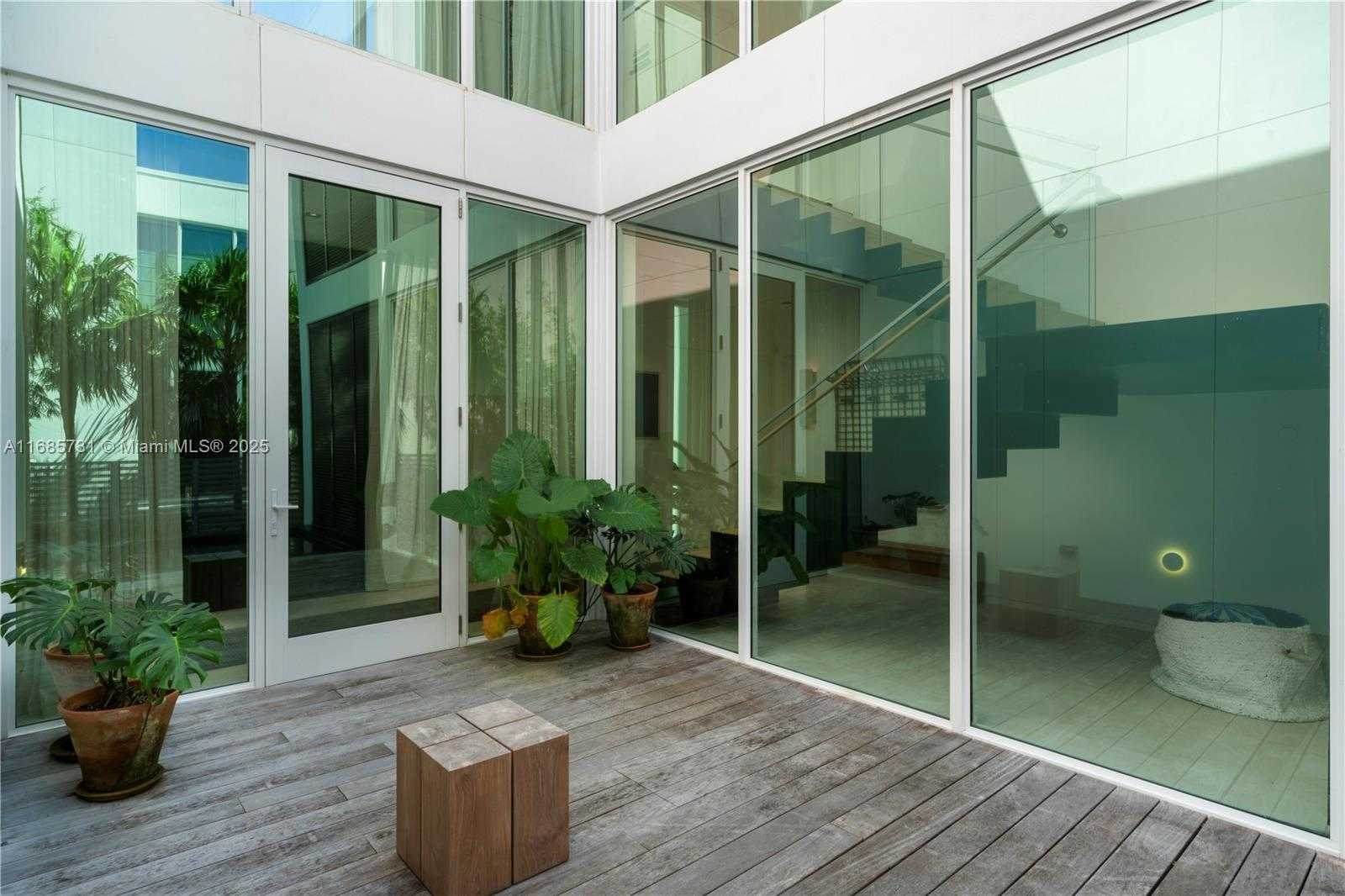 Small Image of 1041 WEST 48TH ST, Miami Beach Number 20