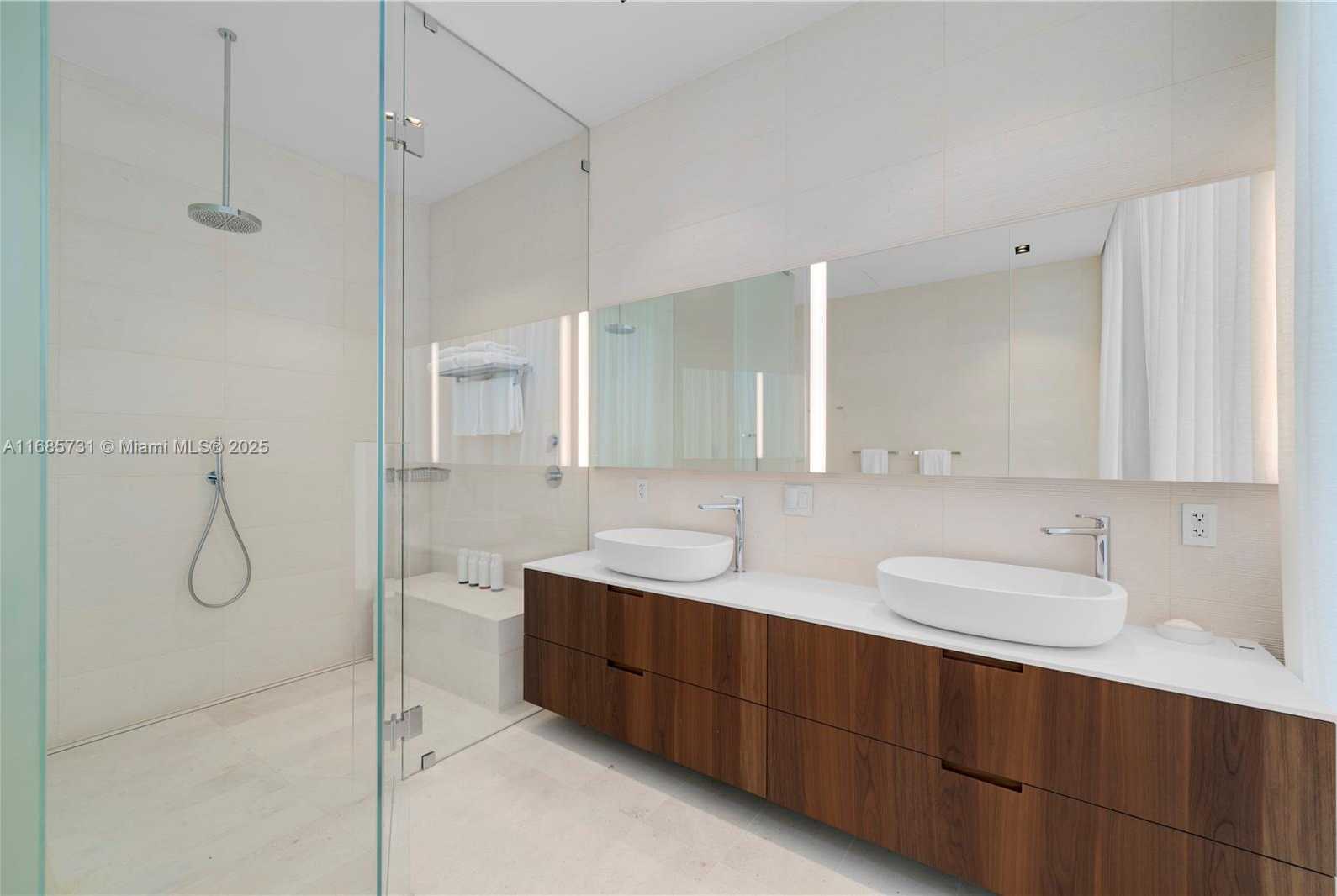 Small Image of 1041 WEST 48TH ST, Miami Beach Number 24