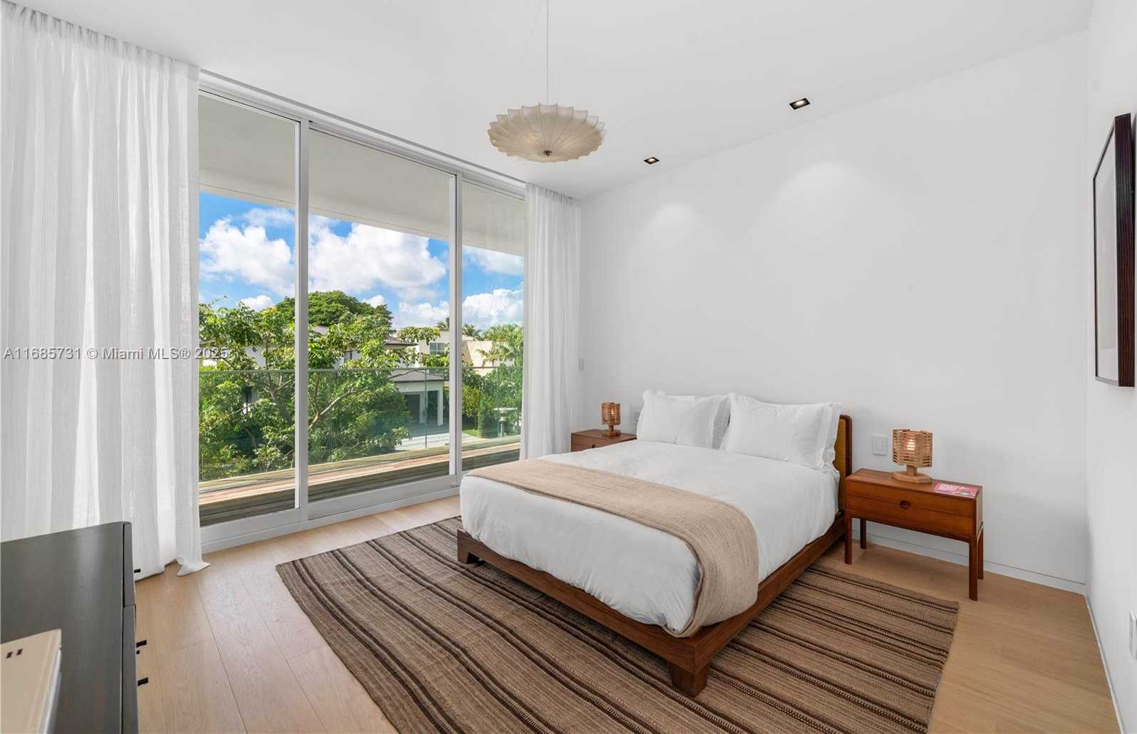 Small Image of 1041 WEST 48TH ST, Miami Beach Number 25