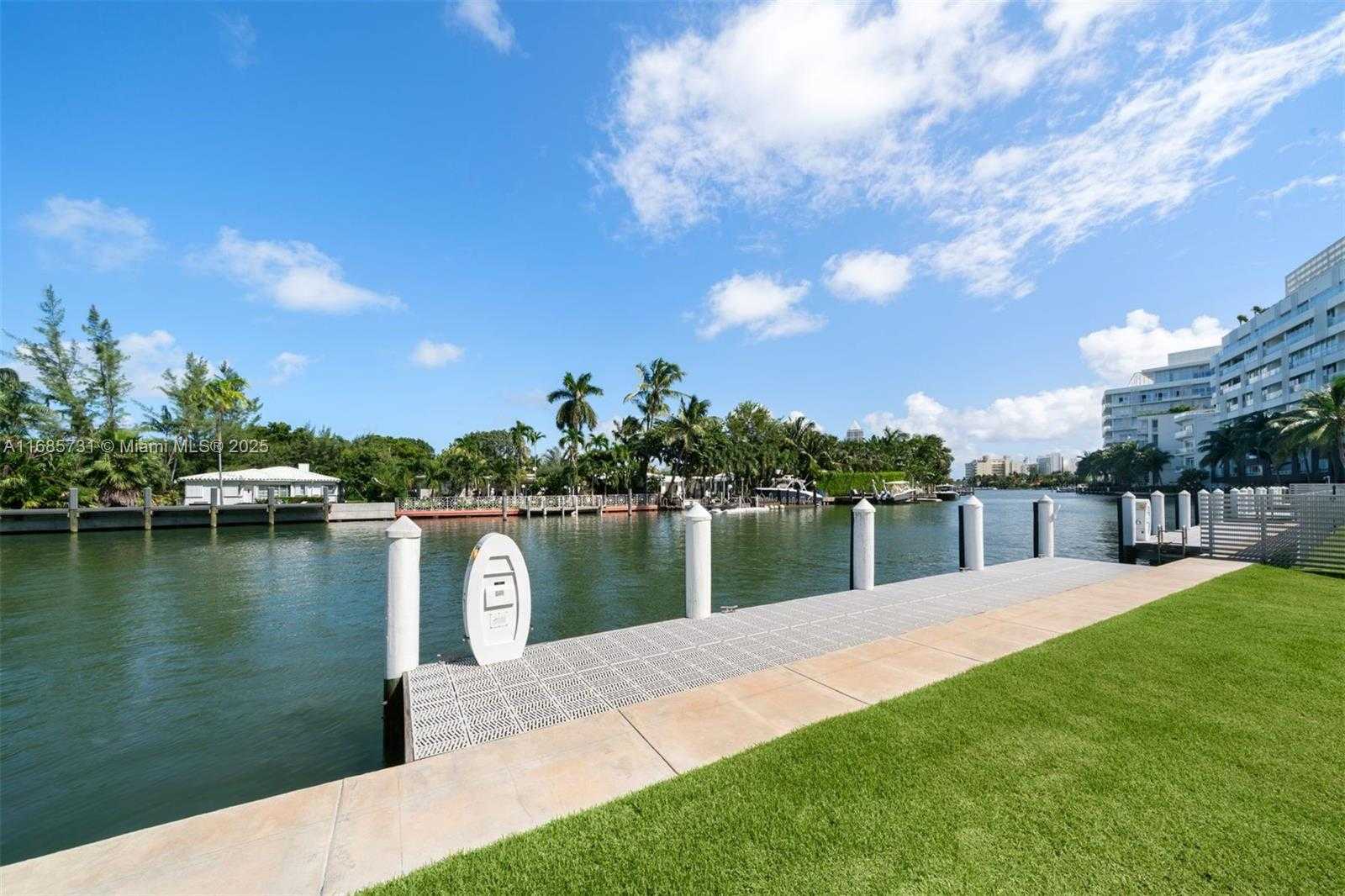 Small Image of 1041 WEST 48TH ST, Miami Beach Number 31