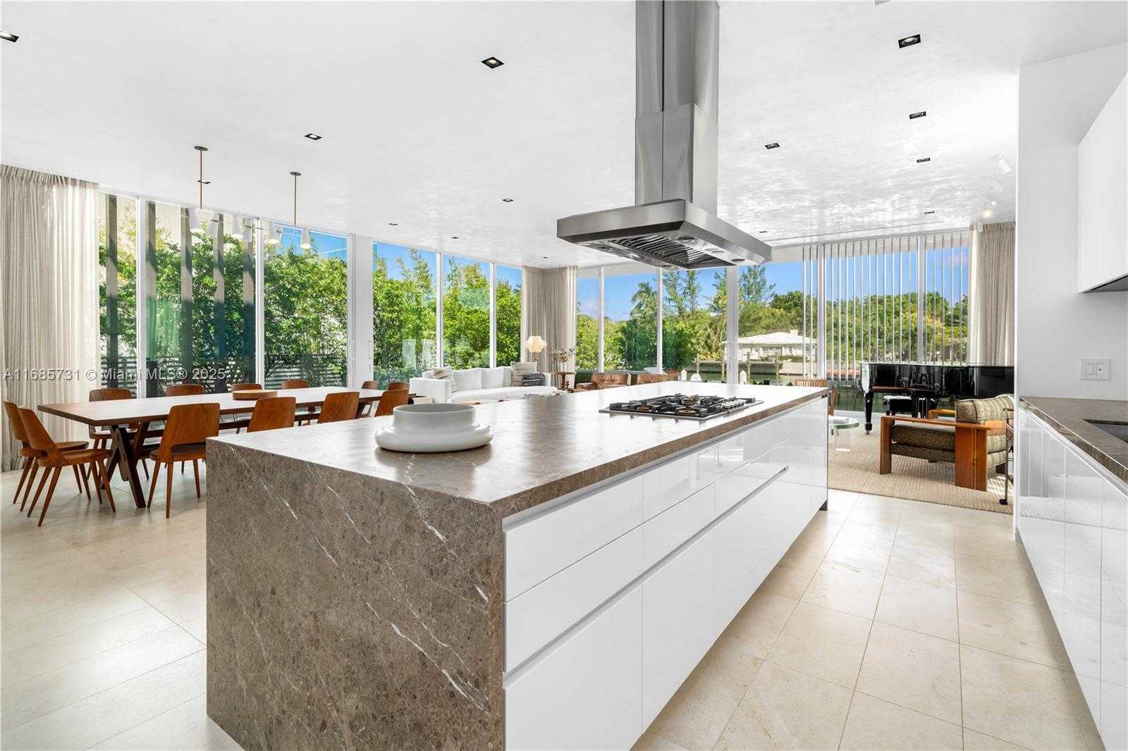 Small Image of 1041 WEST 48TH ST, Miami Beach Number 6