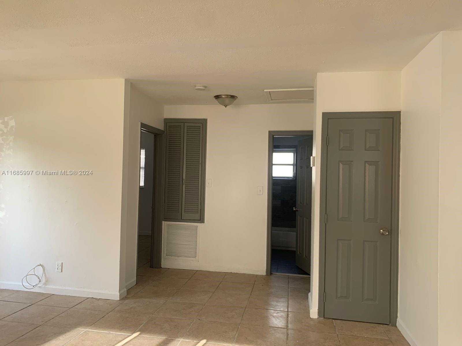 Small Image of 709 NORTH WEST 6TH ST, Hallandale Beach Number 11