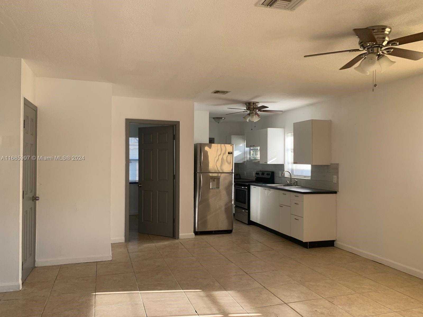Small Image of 709 NORTH WEST 6TH ST, Hallandale Beach Number 12