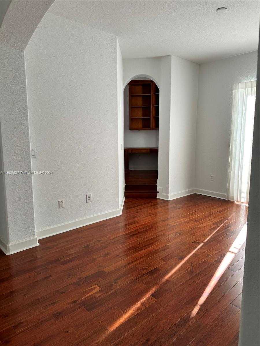 Small Image of 11388 NORTH WEST 68TH ST, Doral Number 13