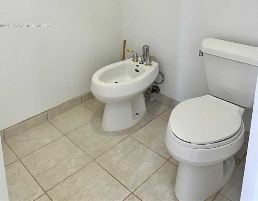 Small Image of 11388 NORTH WEST 68TH ST, Doral Number 22