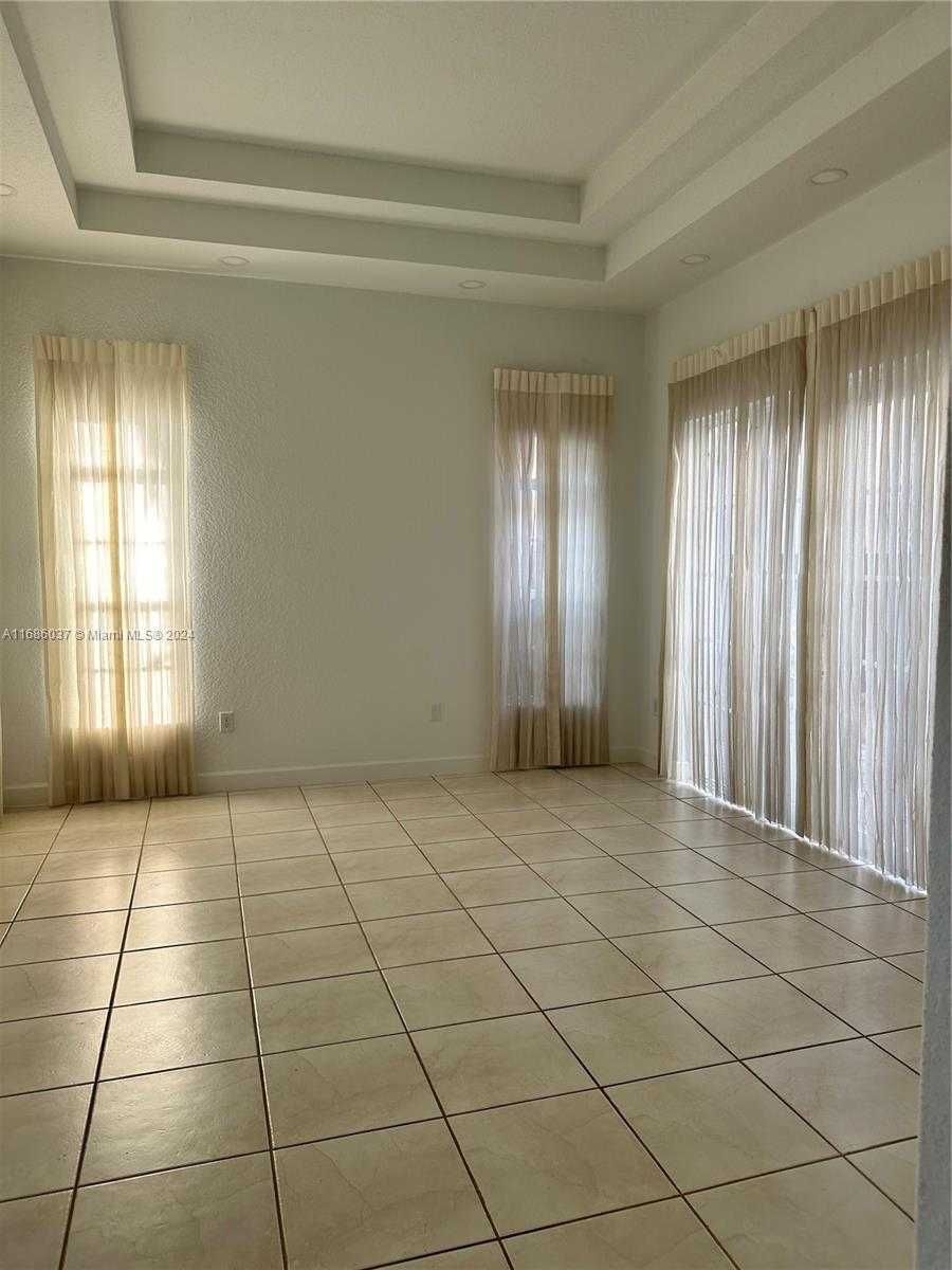 Small Image of 11388 NORTH WEST 68TH ST, Doral Number 3