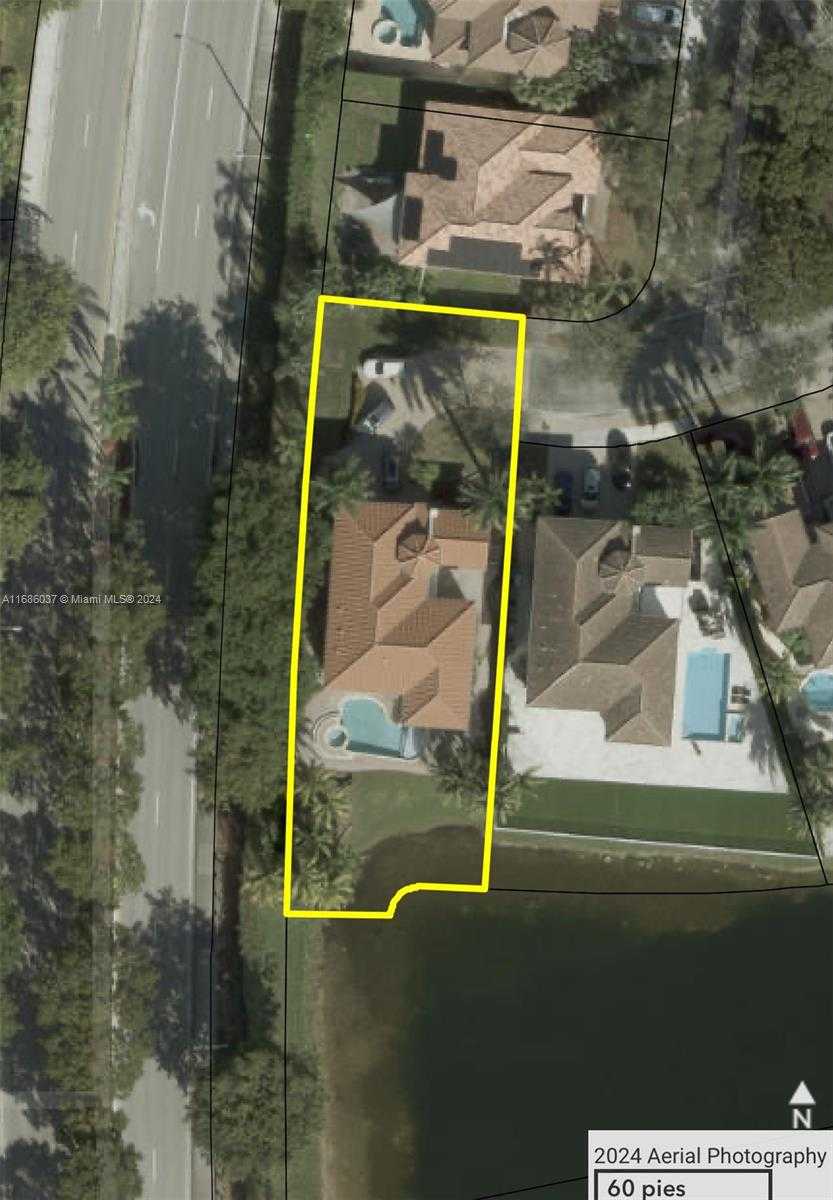 Small Image of 11388 NORTH WEST 68TH ST, Doral Number 38