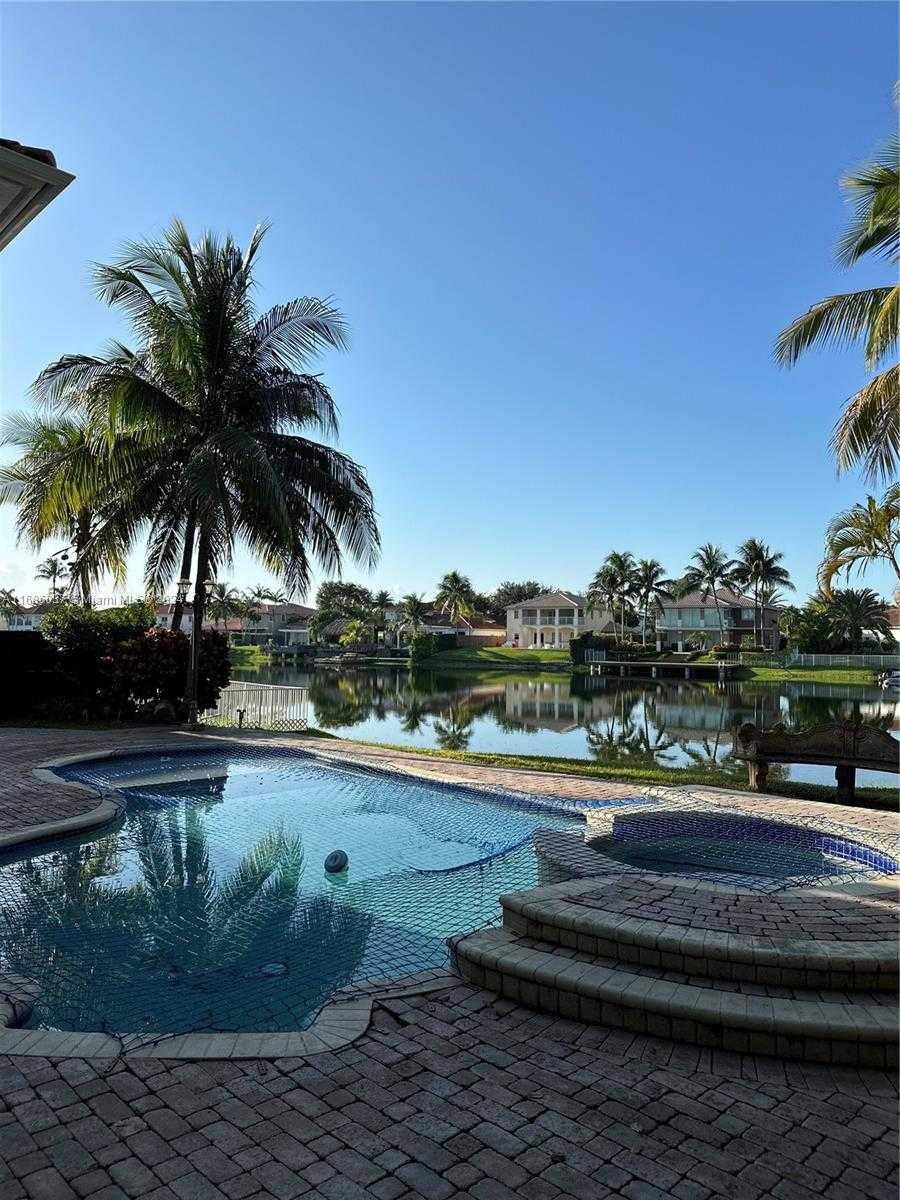 Small Image of 11388 NORTH WEST 68TH ST, Doral Number 7