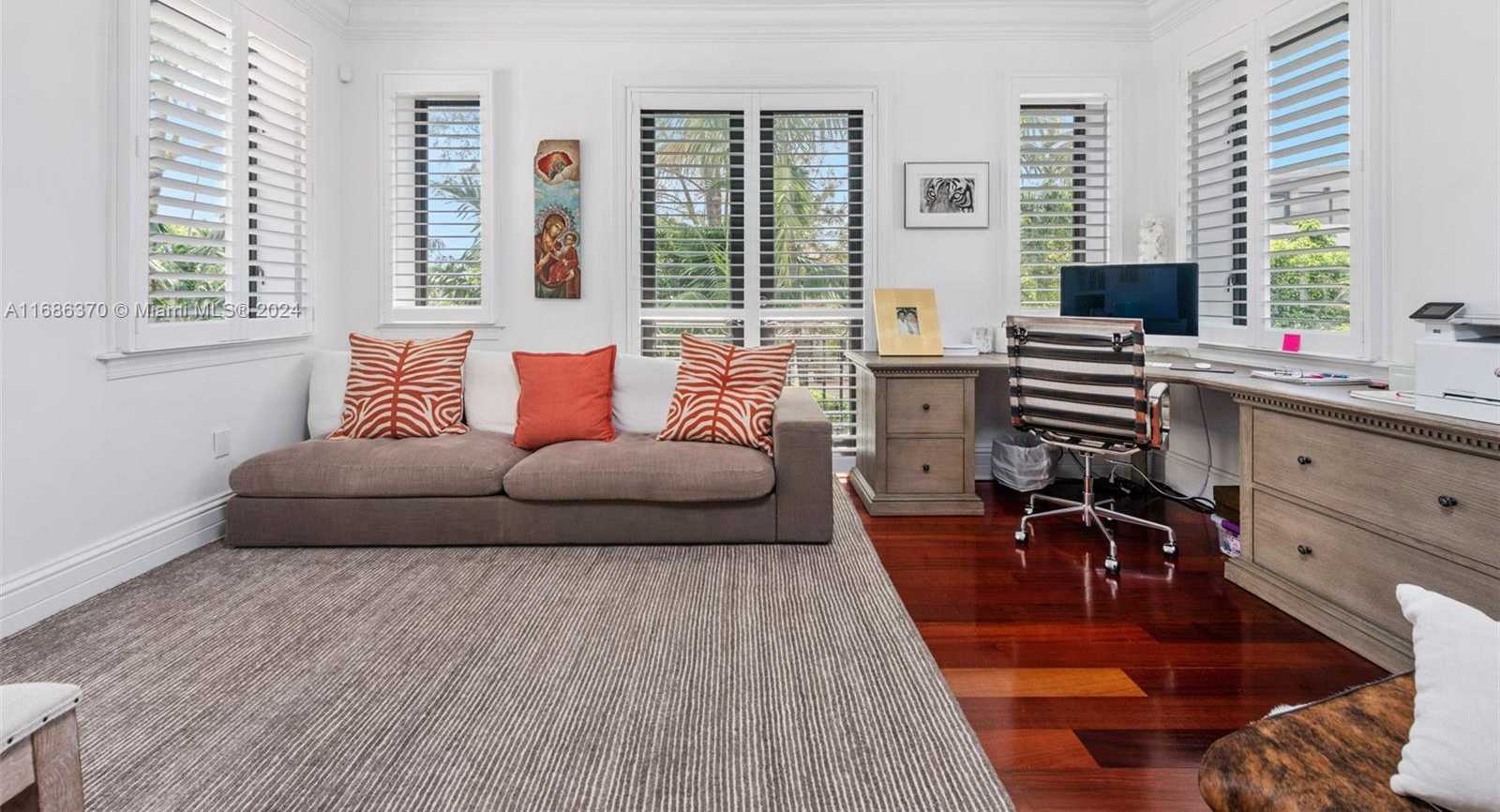 Small Image of 250 BUTTONWOOD DRIVE, Key Biscayne Number 18