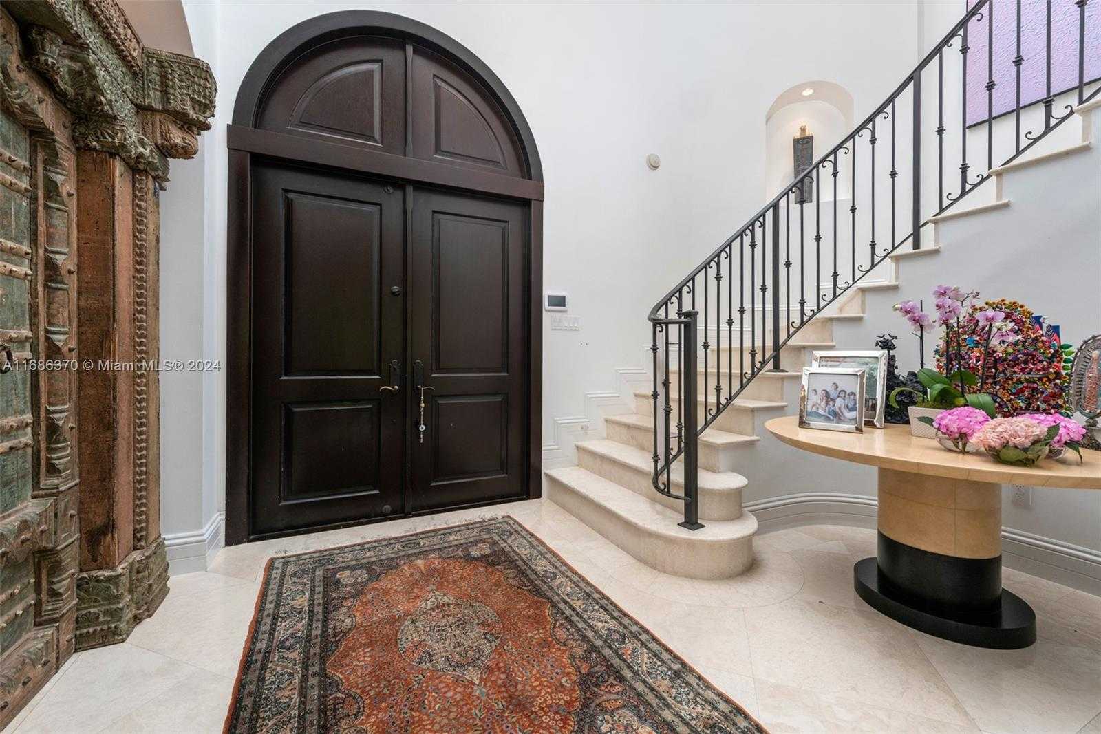 Small Image of 250 BUTTONWOOD DRIVE, Key Biscayne Number 4