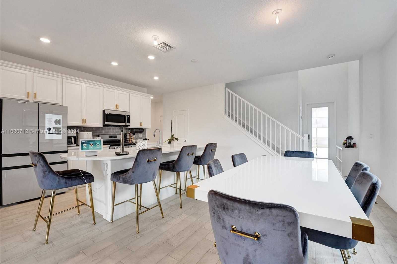 Small Image of 4468 SPRUCE LN, Oakland Park Number 14