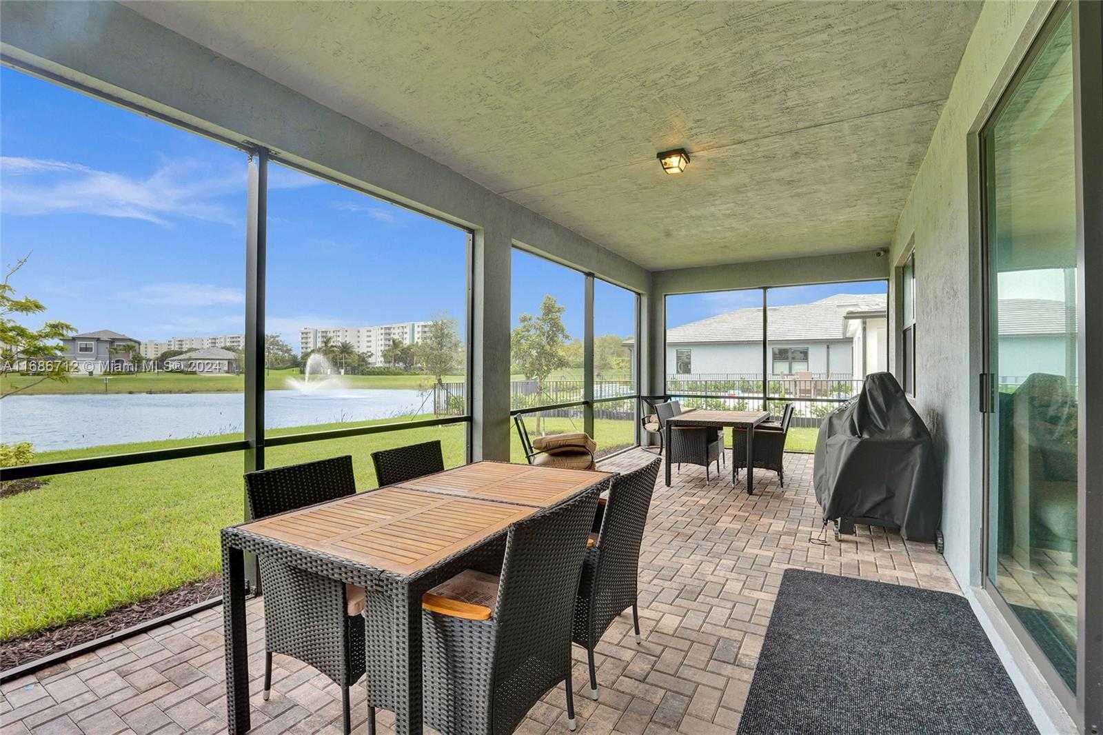 Small Image of 4468 SPRUCE LN, Oakland Park Number 27