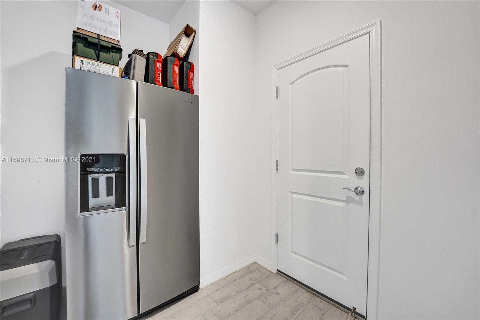 Small Image of 4468 SPRUCE LN, Oakland Park Number 33