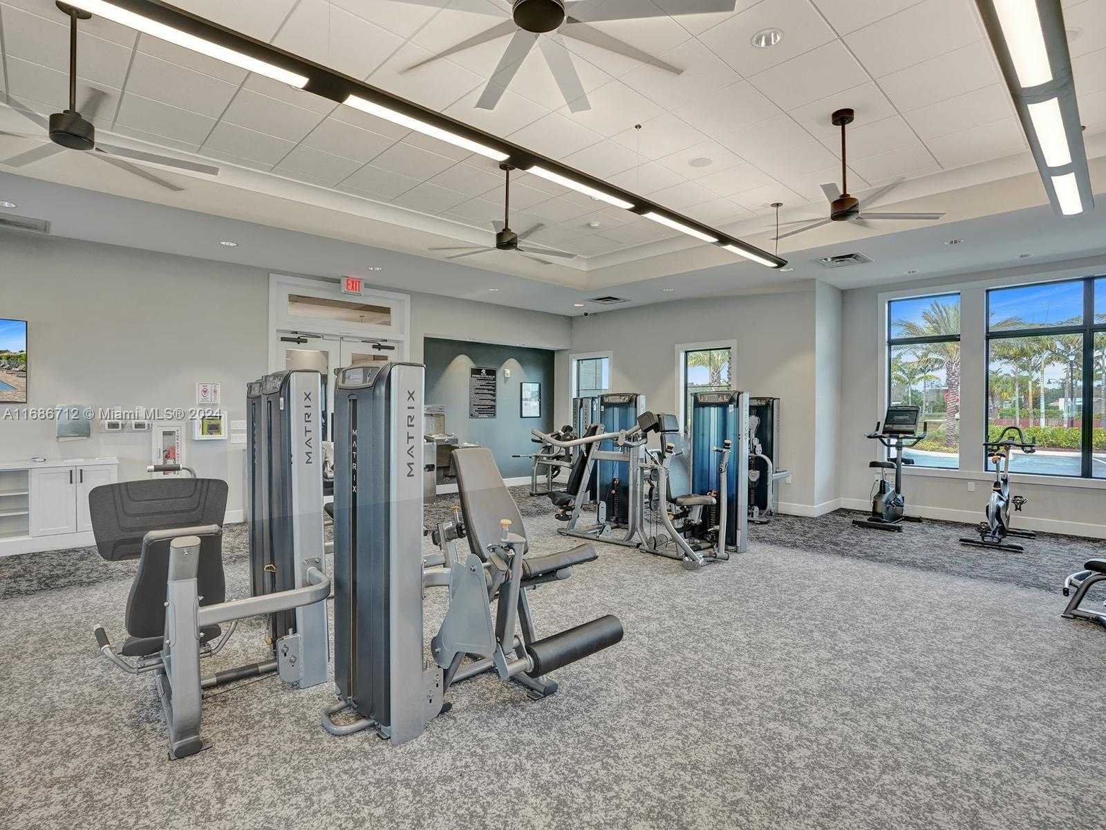 Small Image of 4468 SPRUCE LN, Oakland Park Number 64
