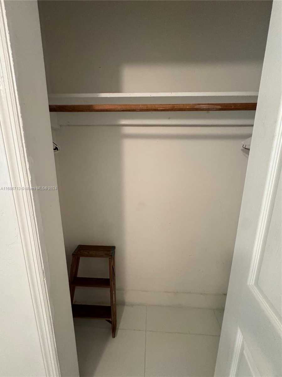 Imagen de Pequeño Objeto