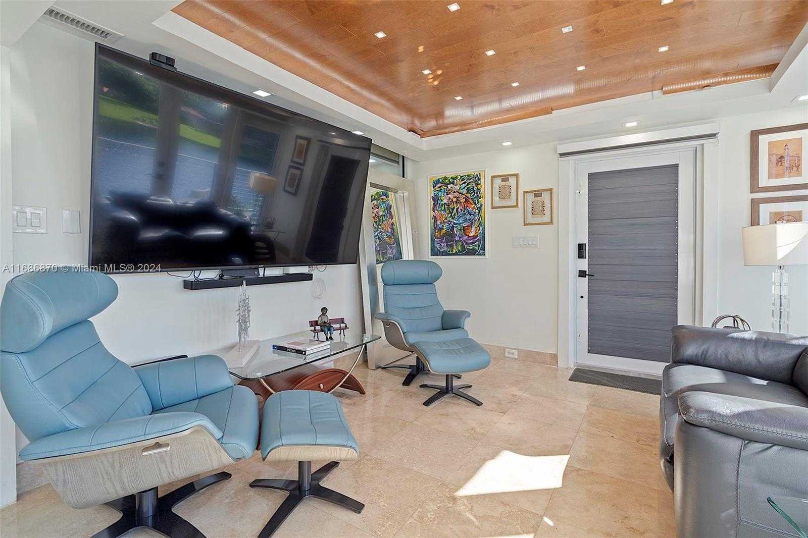 Small Image of 6616 EAST MIAMI LAKES DR E, Miami Lakes Number 11