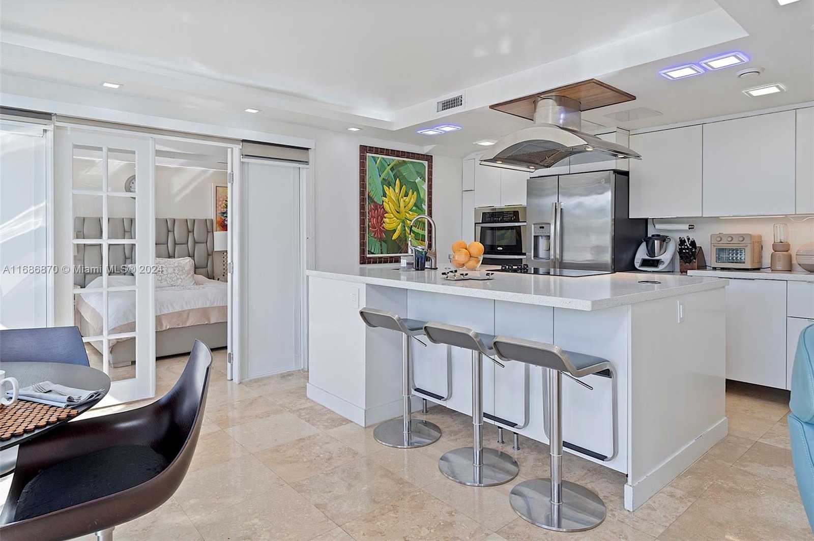 Small Image of 6616 EAST MIAMI LAKES DR E, Miami Lakes Number 15