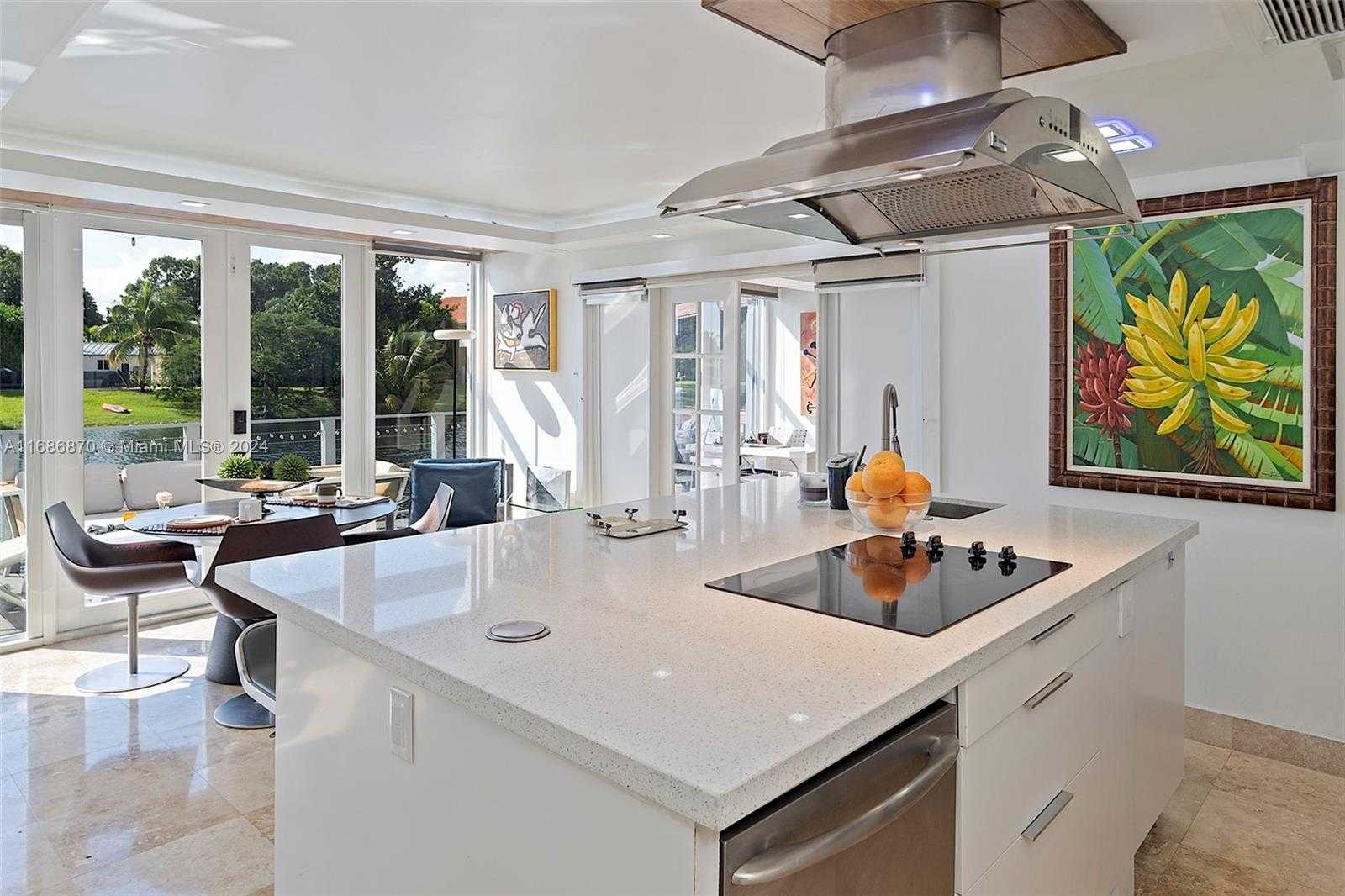 Small Image of 6616 EAST MIAMI LAKES DR E, Miami Lakes Number 23