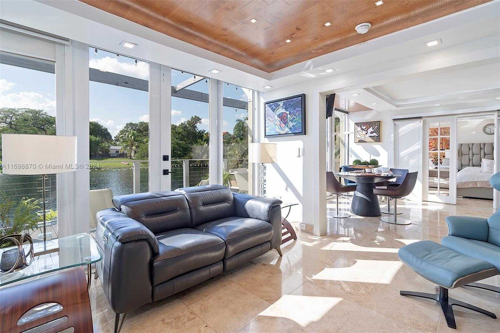 Small Image of 6616 EAST MIAMI LAKES DR E, Miami Lakes Number 9