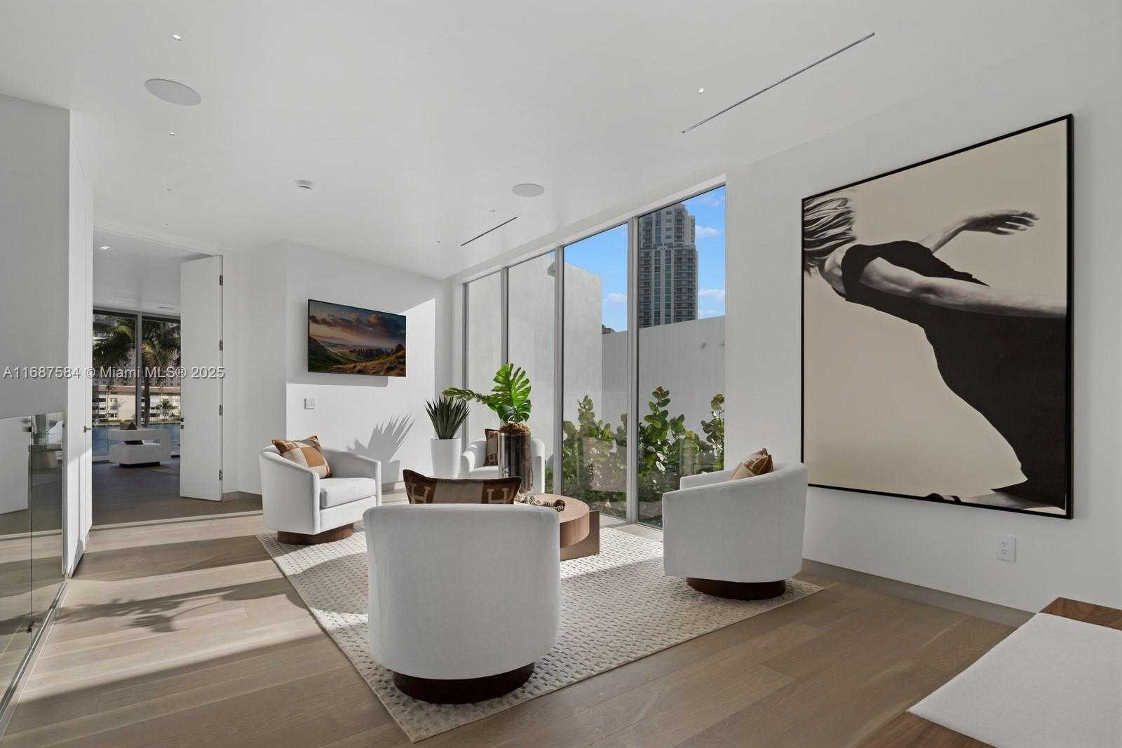 Small Image of 501 PALM DR, Hallandale Beach Number 28