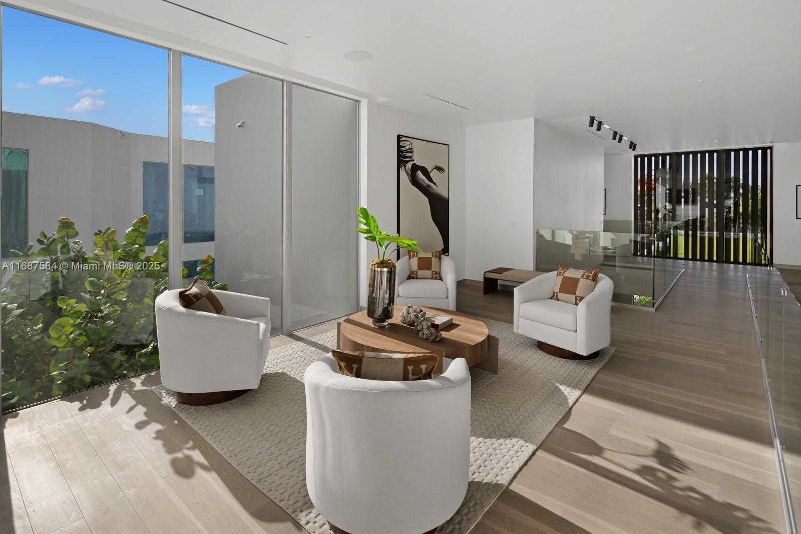 Small Image of 501 PALM DR, Hallandale Beach Number 30