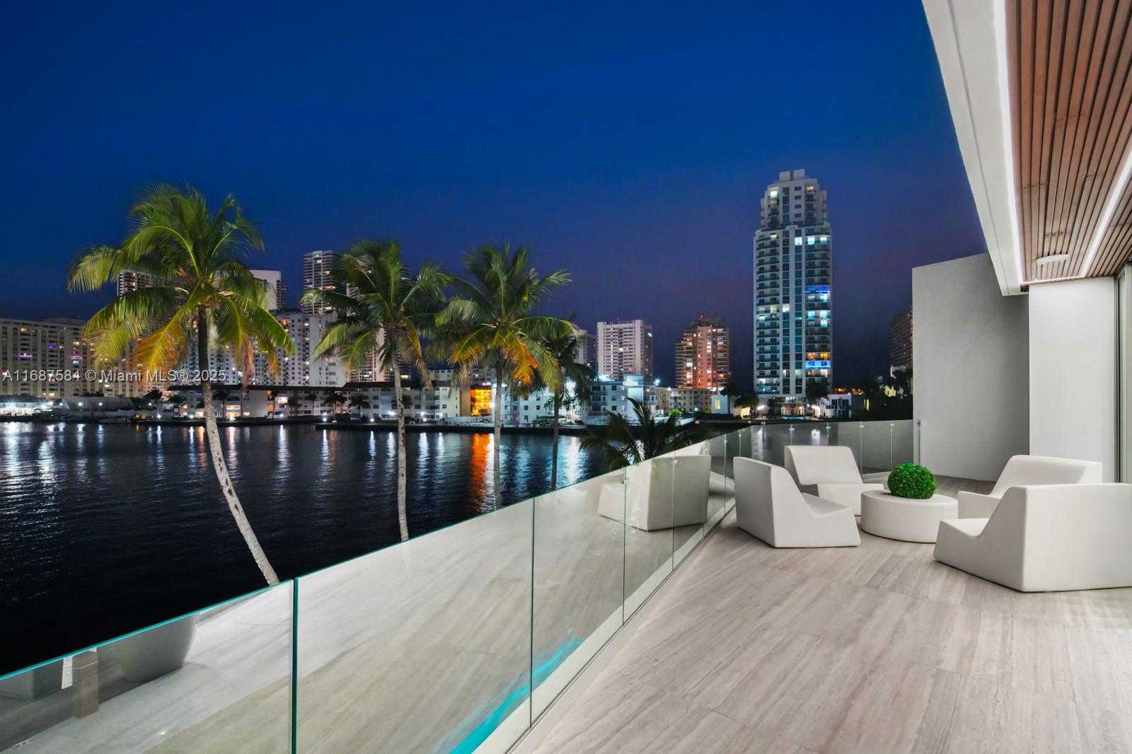Small Image of 501 PALM DR, Hallandale Beach Number 34
