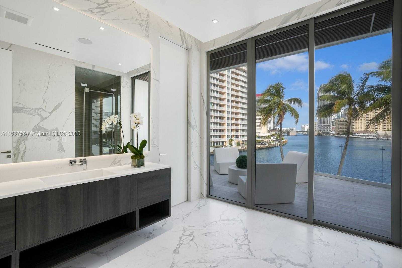 Small Image of 501 PALM DR, Hallandale Beach Number 37