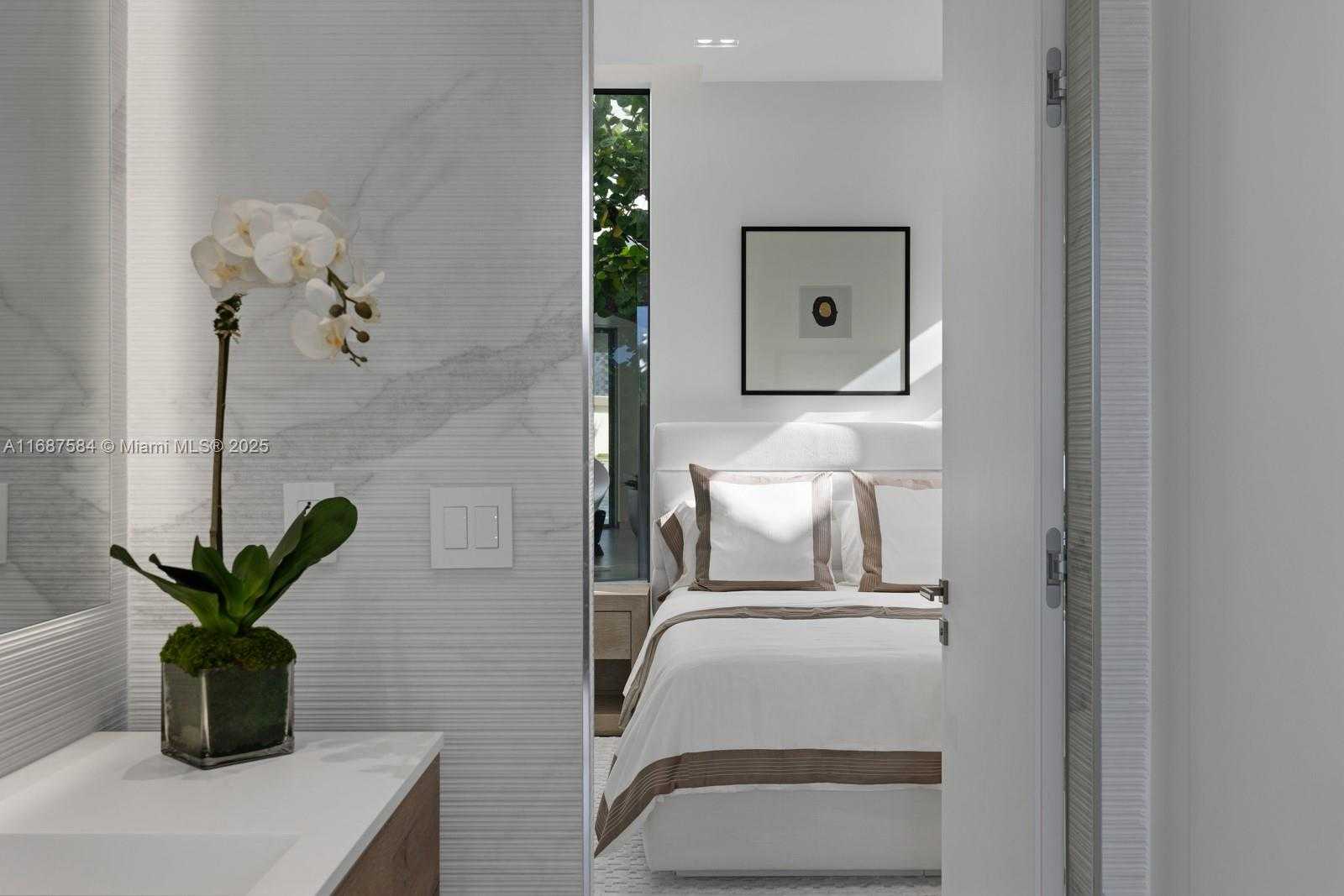Small Image of 501 PALM DR, Hallandale Beach Number 44