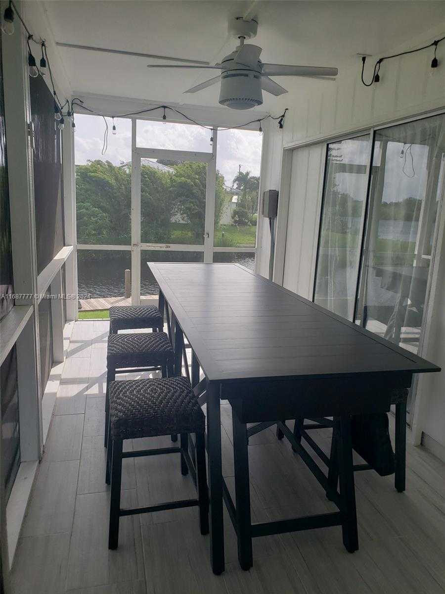 Small Image of 2111 WAYLIFE CT, Other City - In The State Of Florida Number 13