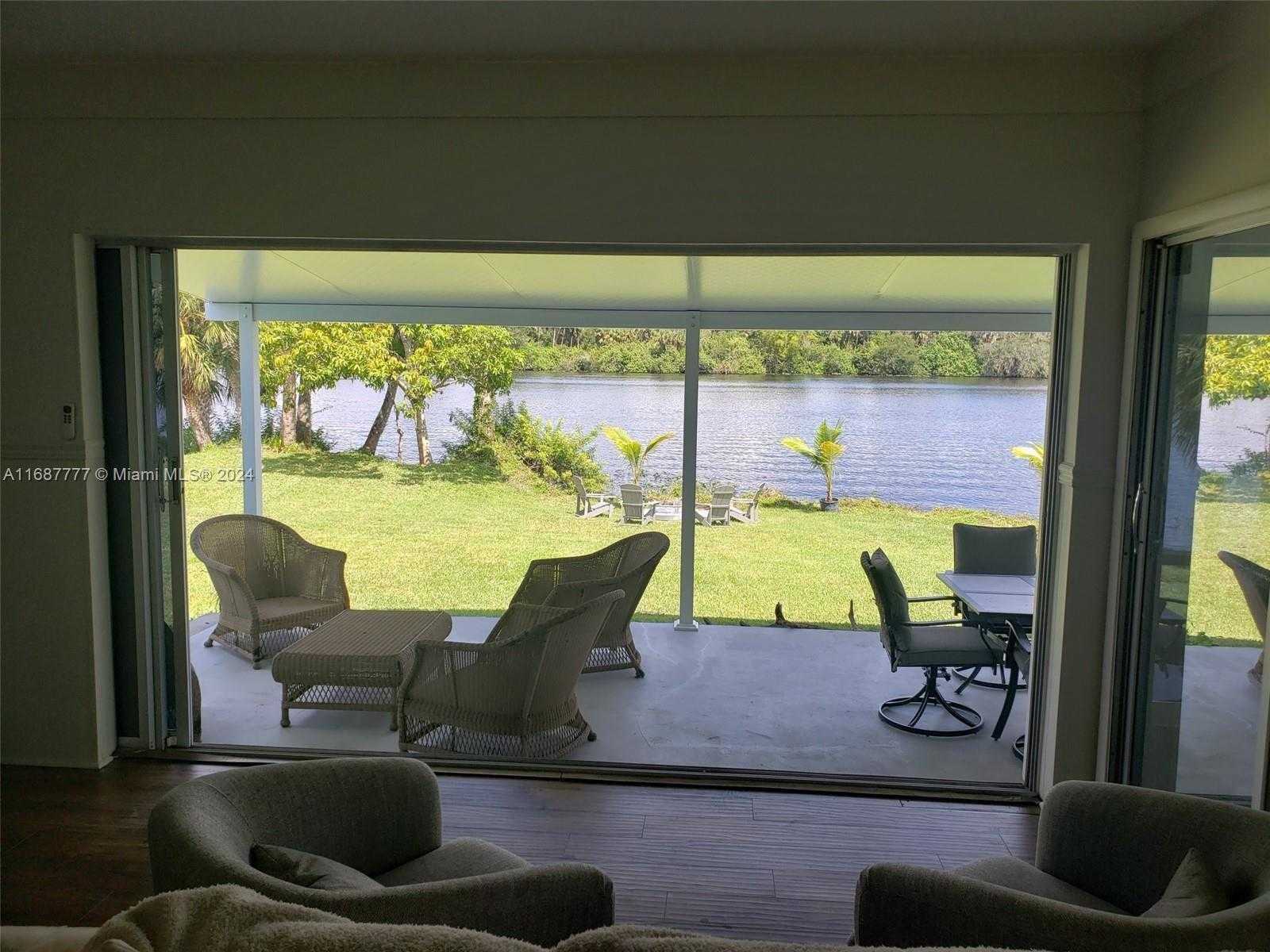 Small Image of 2111 WAYLIFE CT, Other City - In The State Of Florida Number 14