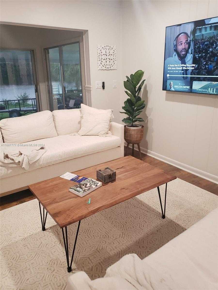 Small Image of 2111 WAYLIFE CT, Other City - In The State Of Florida Number 4
