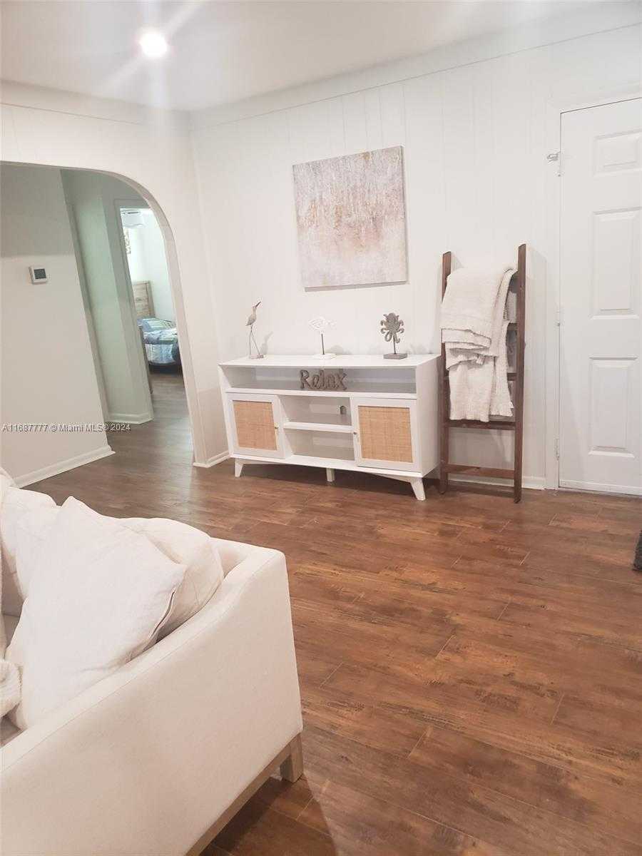Small Image of 2111 WAYLIFE CT, Other City - In The State Of Florida Number 6