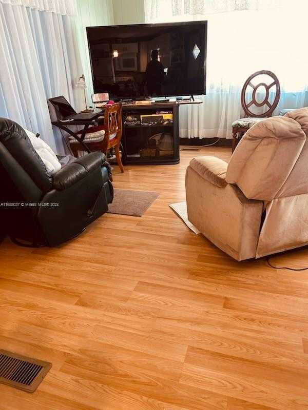 Small Image of 4114, Boynton Beach Number 16