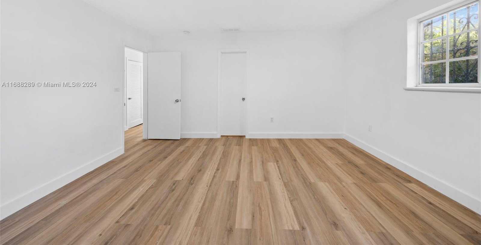 Small Image of 361 EAST 39TH ST, Hialeah Number 10