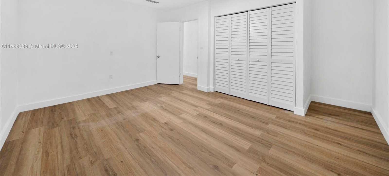 Small Image of 361 EAST 39TH ST, Hialeah Number 15