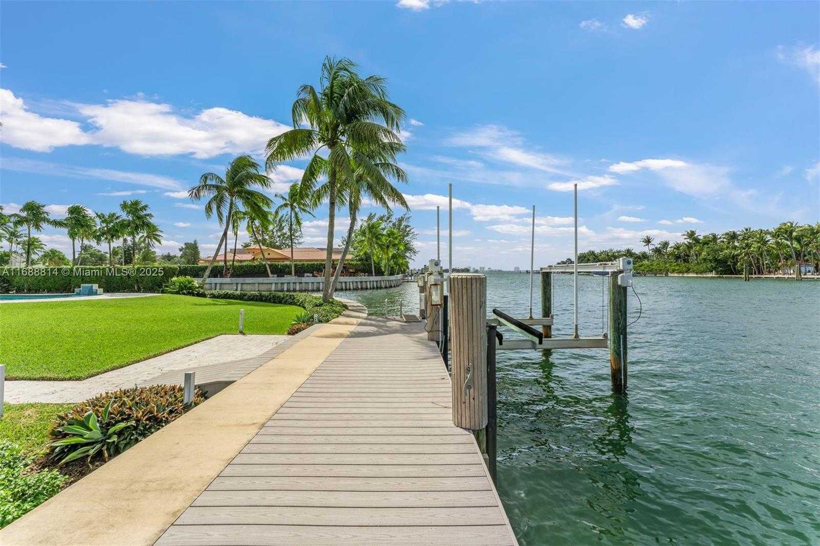 Small Image of 8900 BAY DRIVE, Surfside Number 11