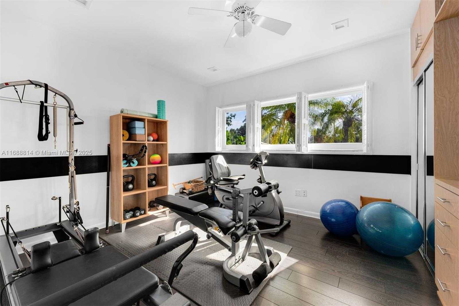 Small Image of 8900 BAY DRIVE, Surfside Number 19