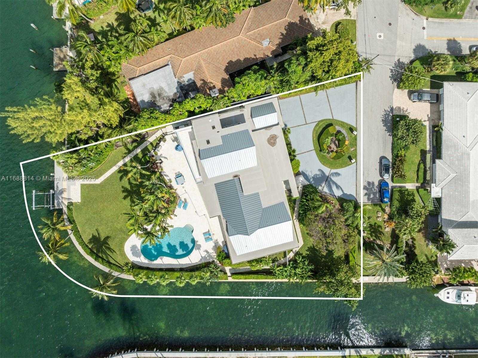 Small Image of 8900 BAY DRIVE, Surfside Number 8
