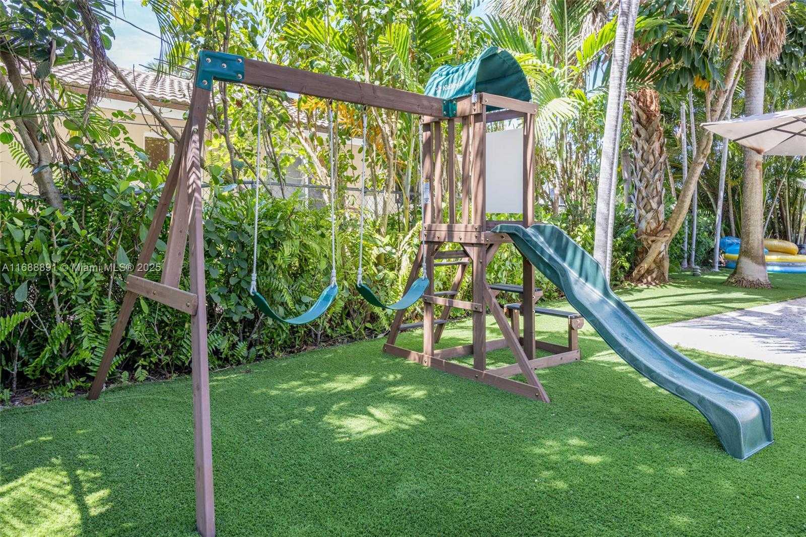 Small Image of 2500 BAYVIEW DR, Fort Lauderdale Number 60