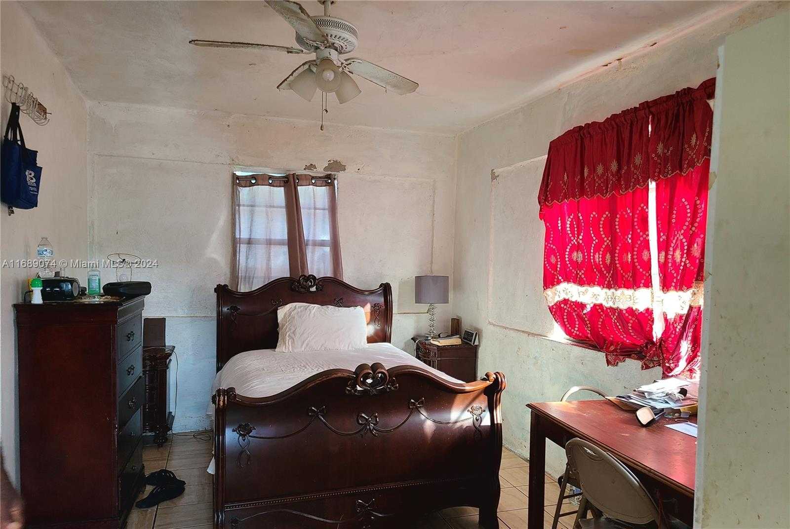 Small Image of 1420 NORTH EAST 137TH ST, North Miami Number 7