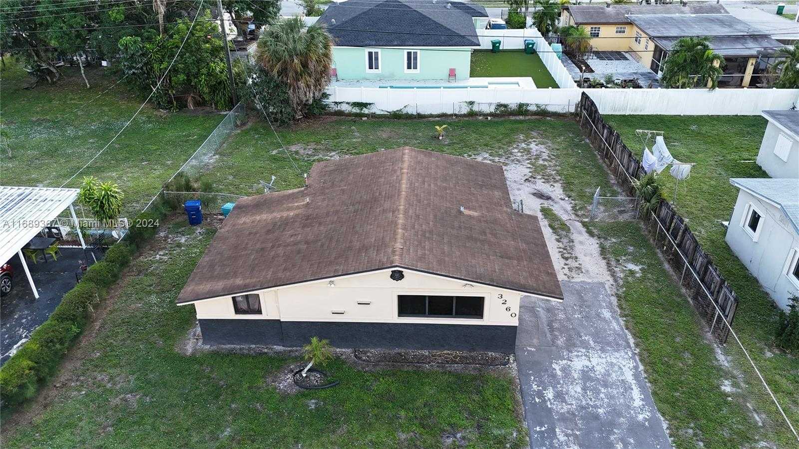 Small Image of 3260 NORTH WEST 209TH TER, Miami Gardens Number 8
