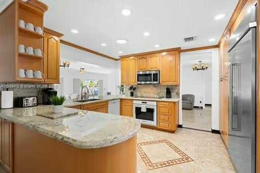 Small Image of 3333 NORTH EAST 38TH ST, Fort Lauderdale Number 10