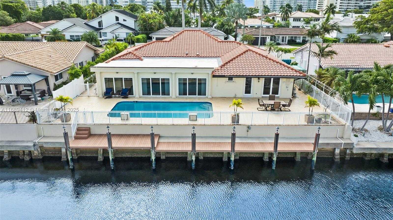 Small Image of 3333 NORTH EAST 38TH ST, Fort Lauderdale Number 34