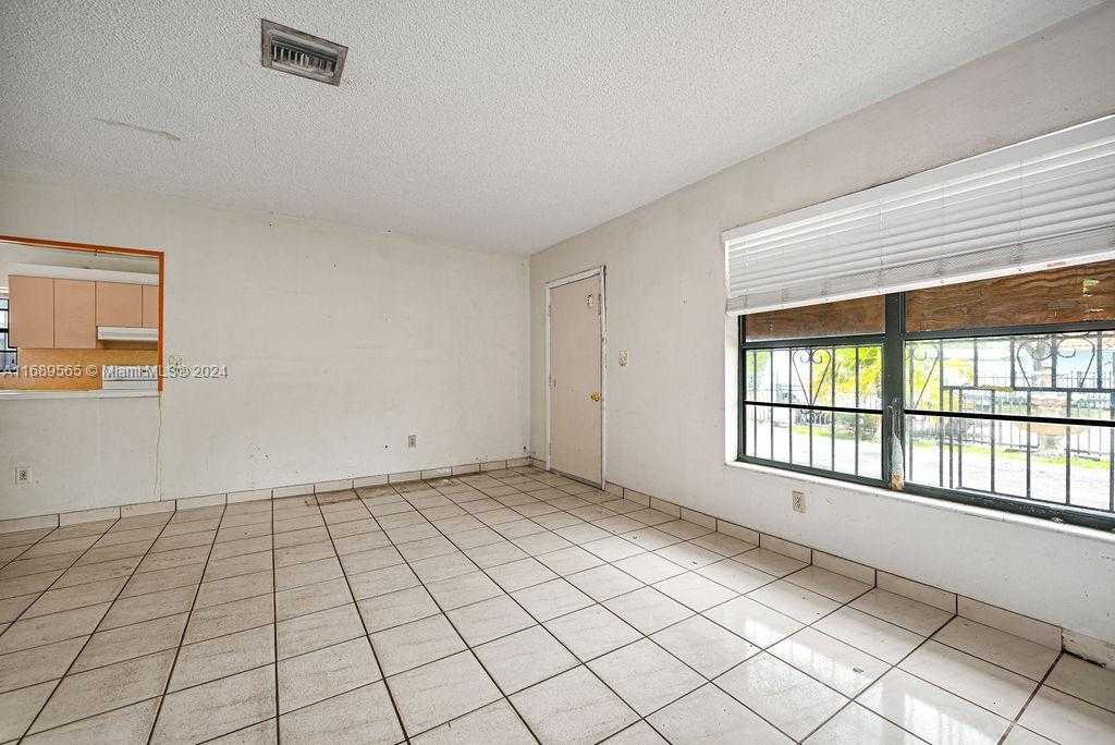Small Image of 4480 NORTH WEST 201ST ST, Miami Gardens Number 12