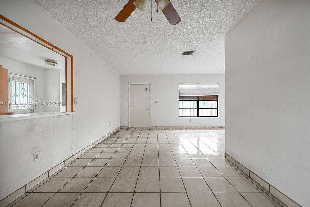 Small Image of 4480 NORTH WEST 201ST ST, Miami Gardens Number 13