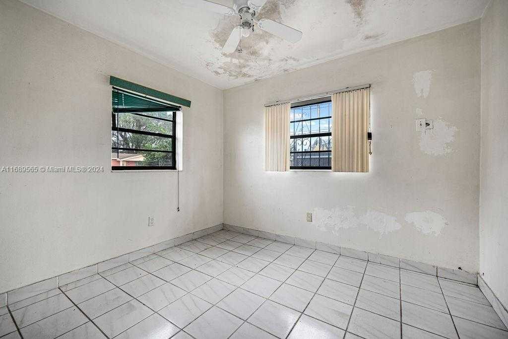 Small Image of 4480 NORTH WEST 201ST ST, Miami Gardens Number 23