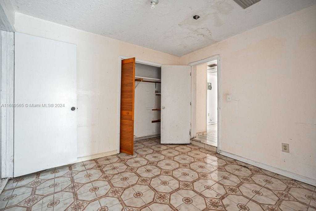 Small Image of 4480 NORTH WEST 201ST ST, Miami Gardens Number 37