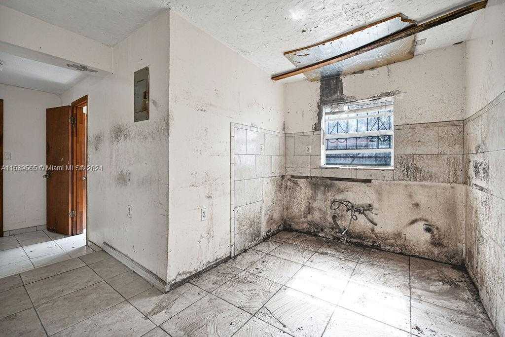 Small Image of 4480 NORTH WEST 201ST ST, Miami Gardens Number 39