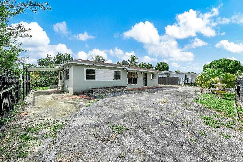 Small Image of 4480 NORTH WEST 201ST ST, Miami Gardens Number 5