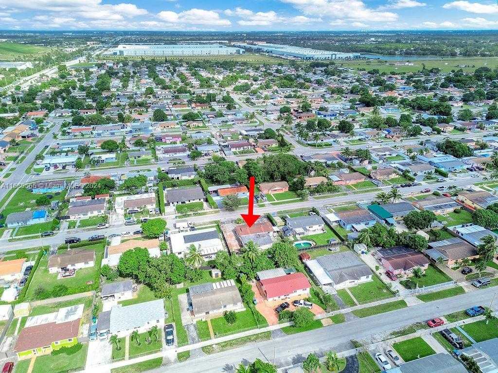 Small Image of 4480 NORTH WEST 201ST ST, Miami Gardens Number 54